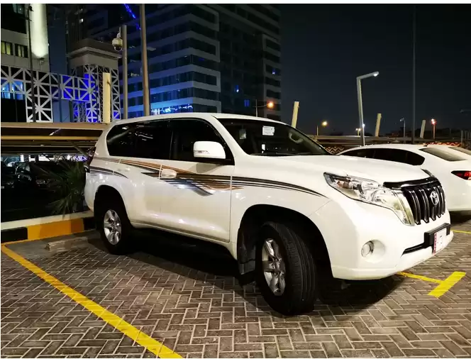 مستعملة Toyota Prado للبيع في الدوحة #5219 - 1  صورة 